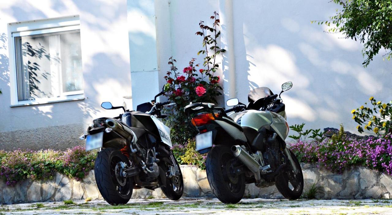 Guesthouse Vissinokipos - Biker Friendly - Motorradhotel Kesriye Dış mekan fotoğraf